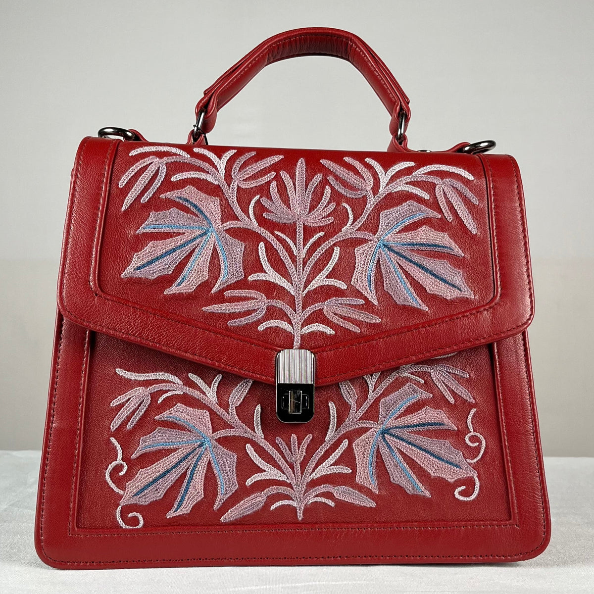Epswift Kelly Hand embroiderd Bag - Red