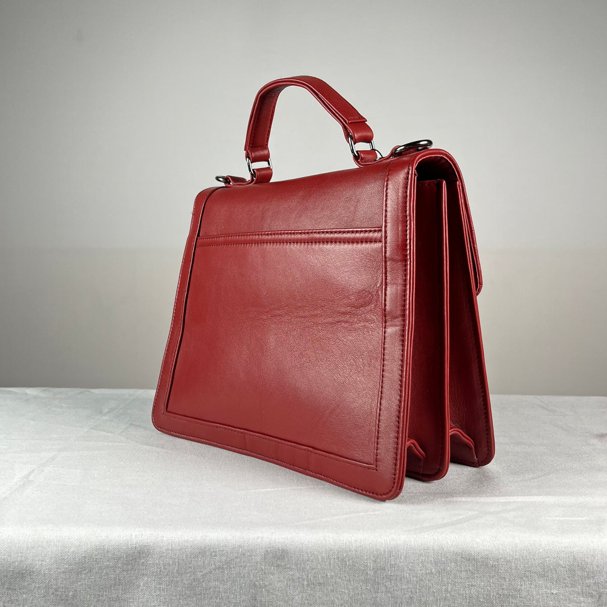 Epswift Kelly Hand embroiderd Bag - Red
