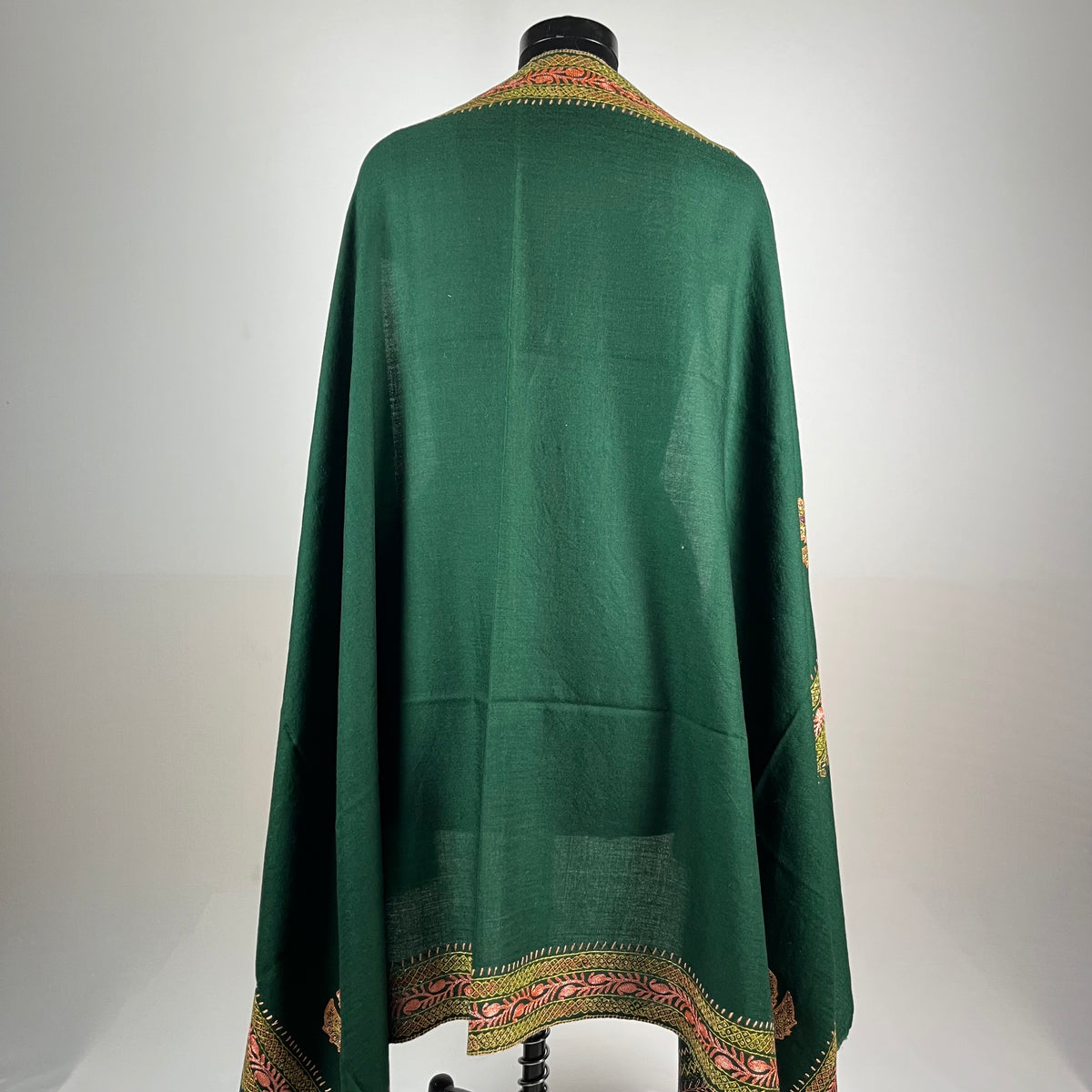 Marino Pashmina Shawl Tilla & Sozni Embroidery - Green