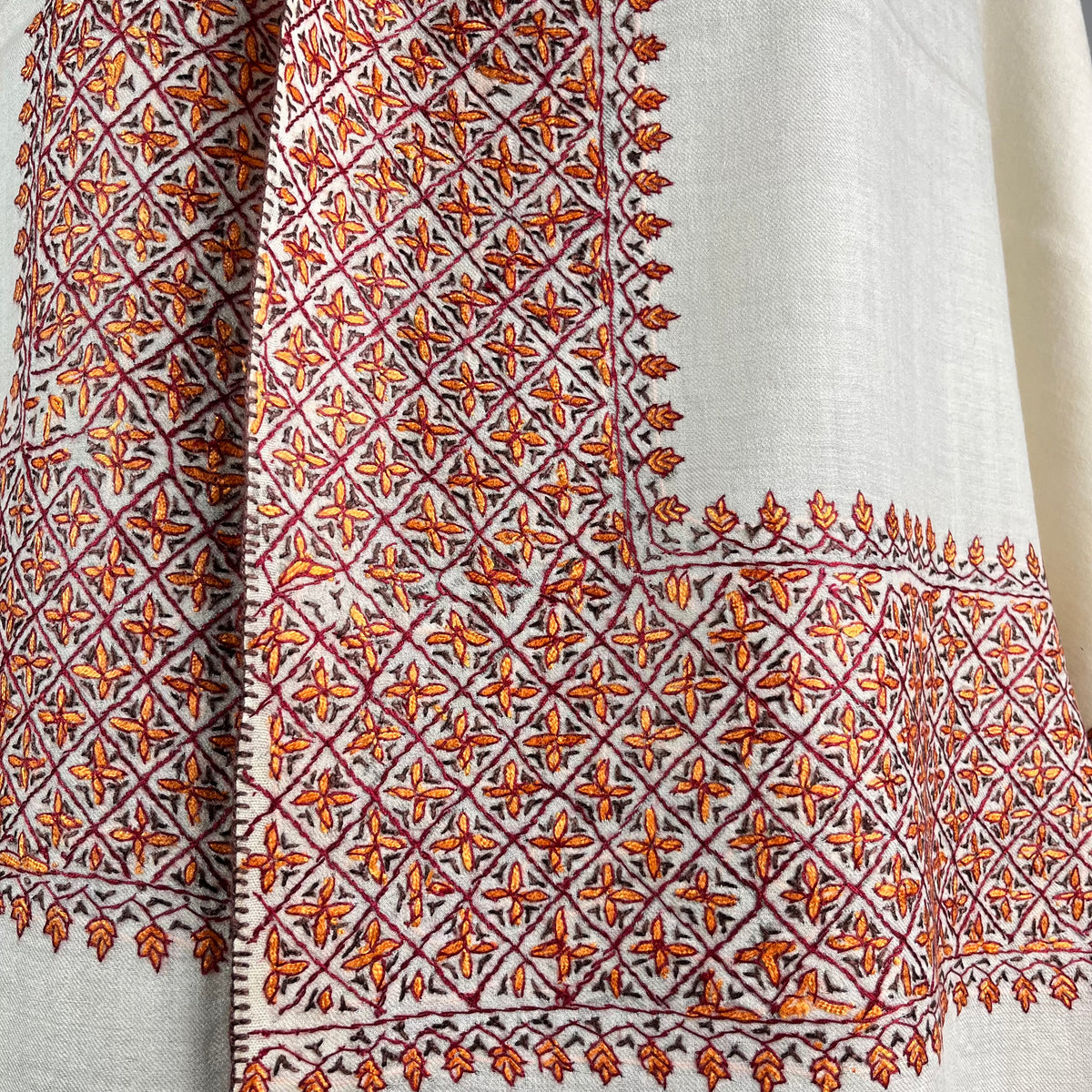 White Pashmina shawl with fine Sozni border embroidery, Srinagar handicraft