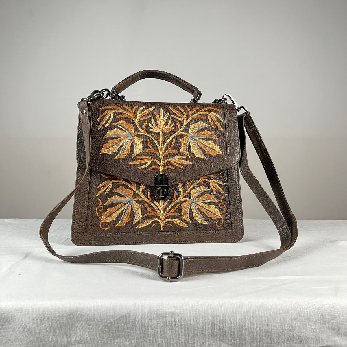 Epswift Kelly Hand embroiderd Bag - Brown