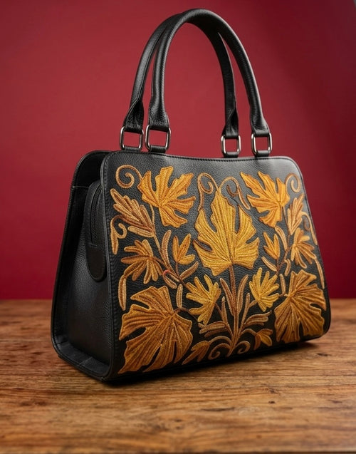 Sidemagnet Sling Bag - Black